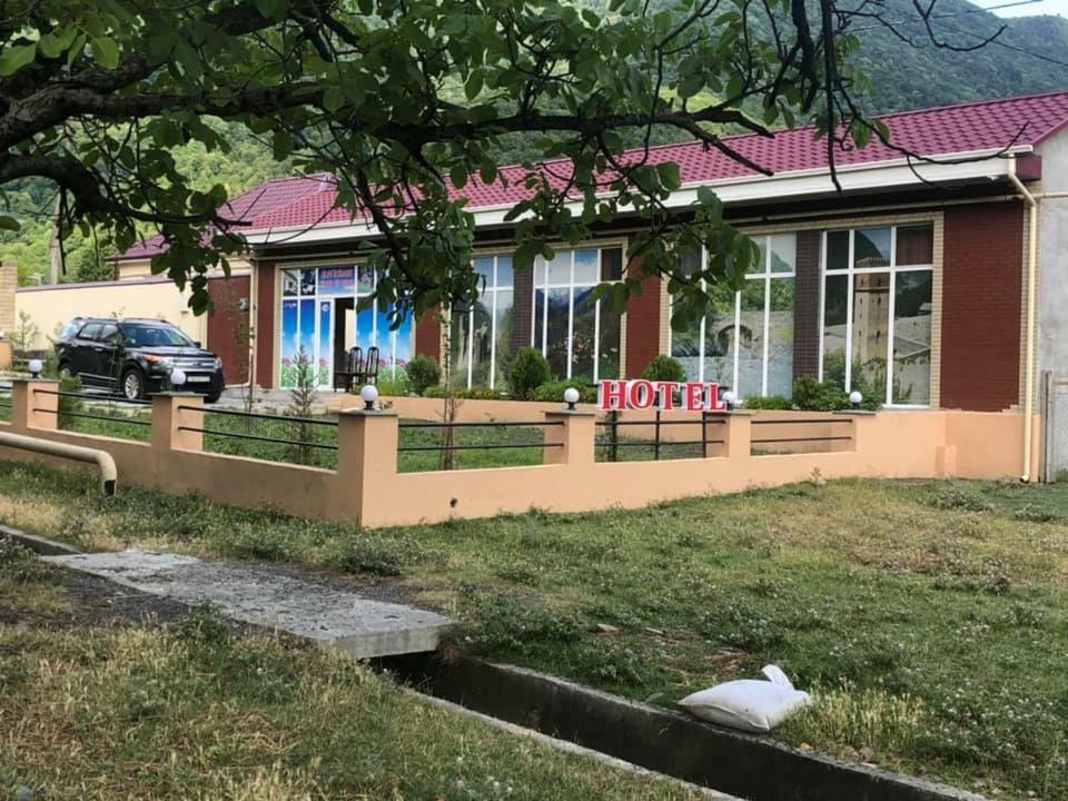 قاكس Alp Hotel المظهر الخارجي الصورة